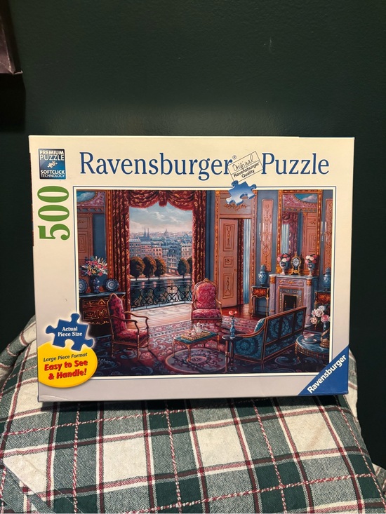 Ravensburger Other - Ravensburger 500-Piece Sitting Room Parlor Scene Puzzle - Soft Click